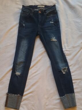 Encore Capri Jeans Dark Blue Distressed Skinny Jeans with Cuffed Hem